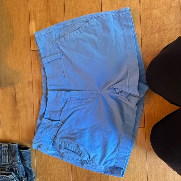 Vineyard Vines Blue Cargo Shorts Relaxed Fit - Picture 1 of 5